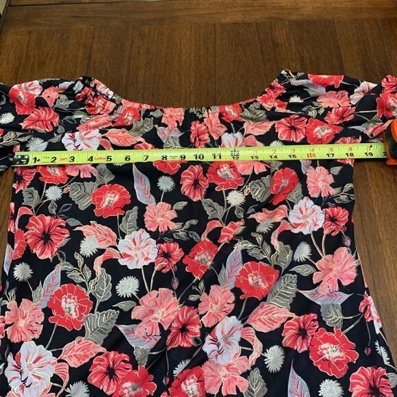 COCO Blanco | off the shoulder floral print top - Picture 6 of 9